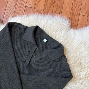Uniqlo Ribbed Long Sleeve Polo Sweater Top in Charcoal Gray